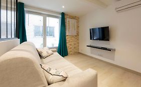 BNB RENTING brand-new atypical studio in rue Fourmillière