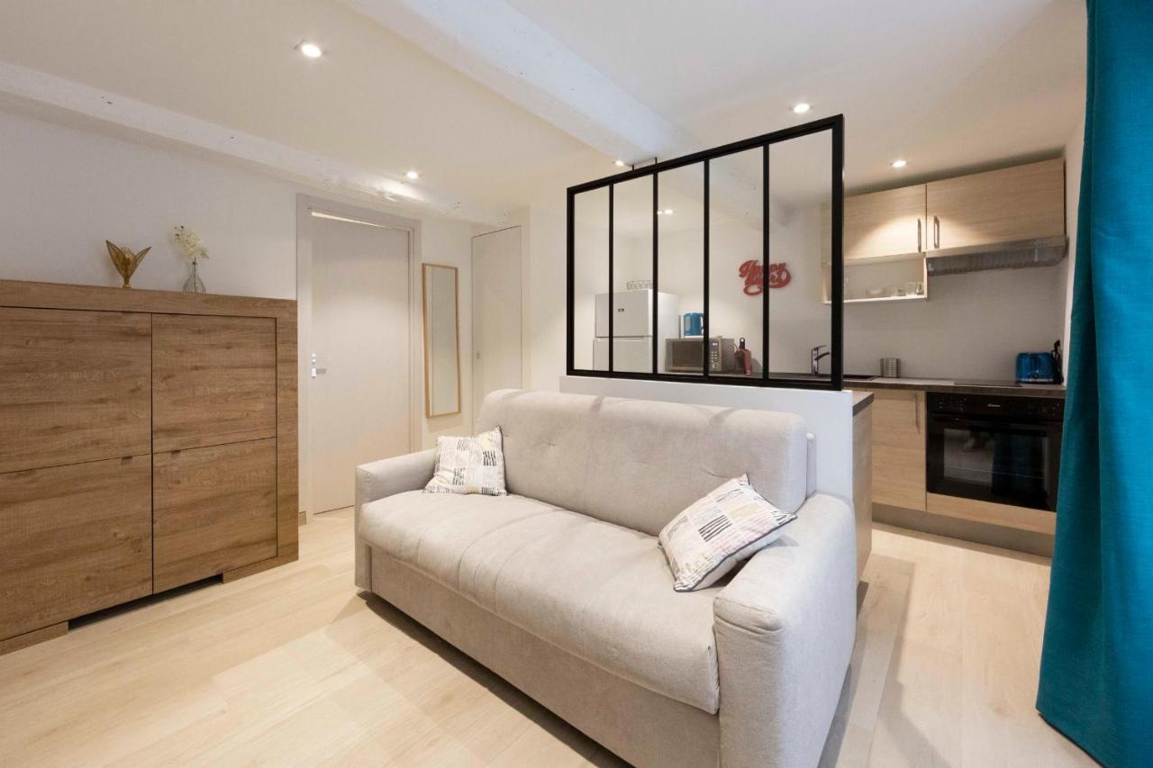 BNB RENTING brand-new atypical studio in rue Fourmillière Antibes Extérieur photo